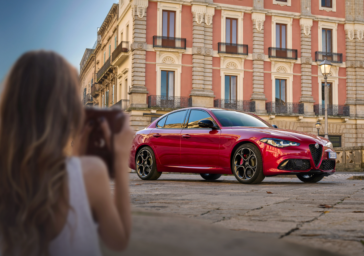アルファ ロメオ ジャパン オフィシャルサイト | Alfa Romeo(アルファ ロメオ)