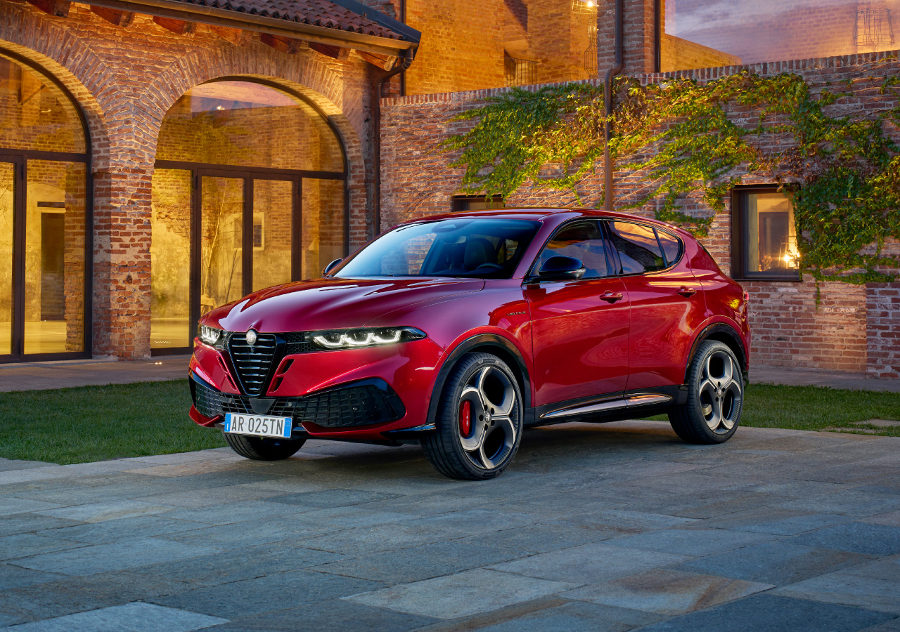 New Tonale Debut Fair banners